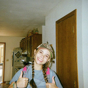 Meet your Posher, Maya